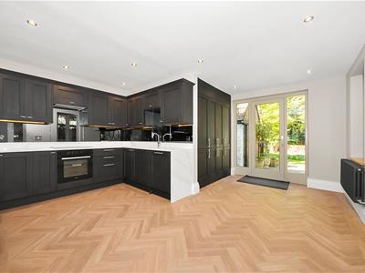 Impressive Open-plan Dining Kitchen